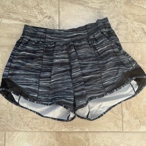Lululemon Women's Black and Gray Shorts